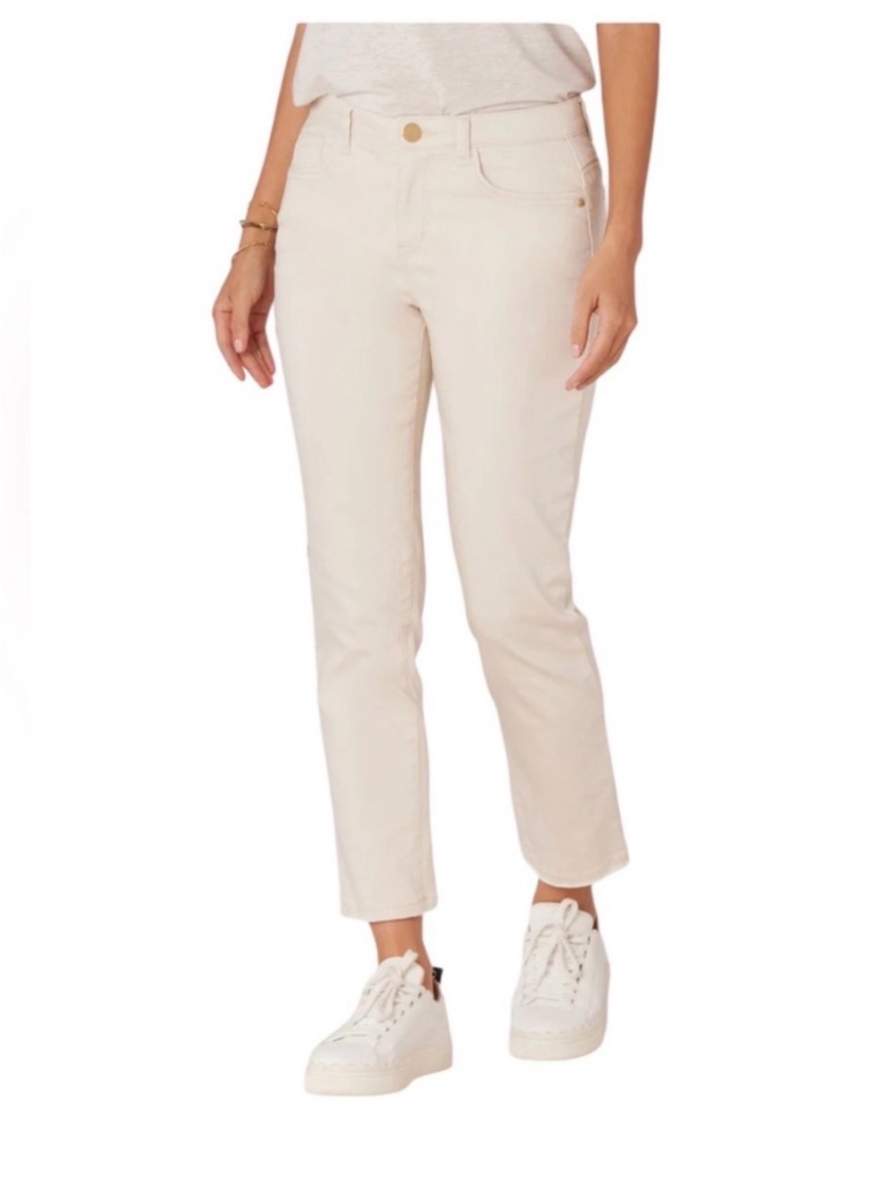 Democracy Natural Ab
Solutions Straight Leg Jean size 6